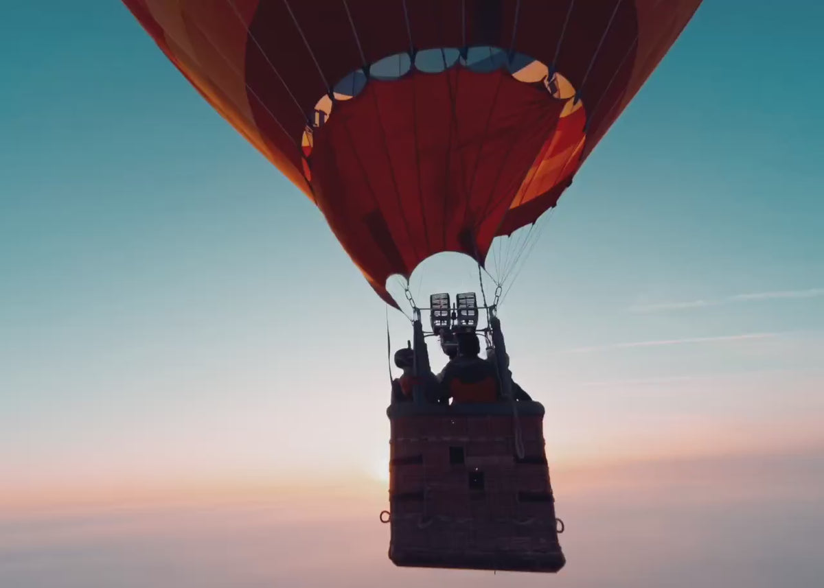 Hot air balloon shot on Droneer X701 FPV drone